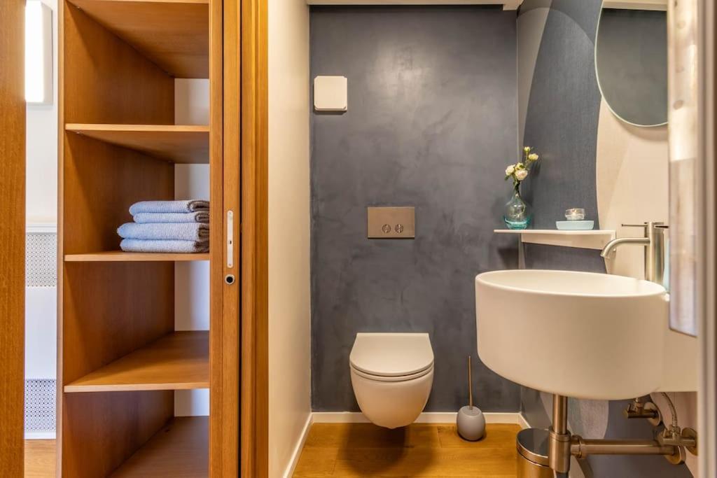 Cconforthotels Appartamento Domus Venezia Бари Экстерьер фото